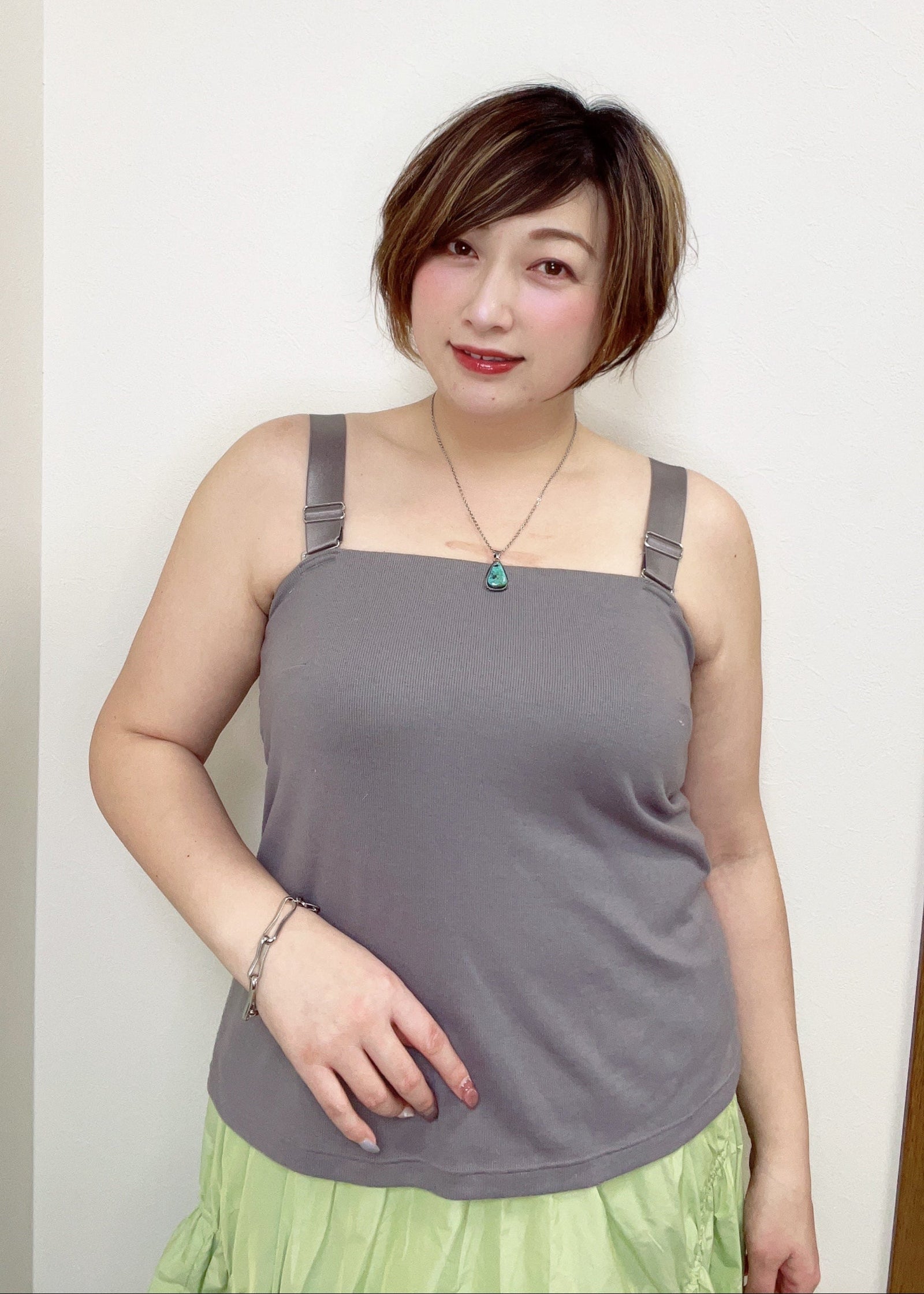 程よい肌見せが出来るキャミ♪