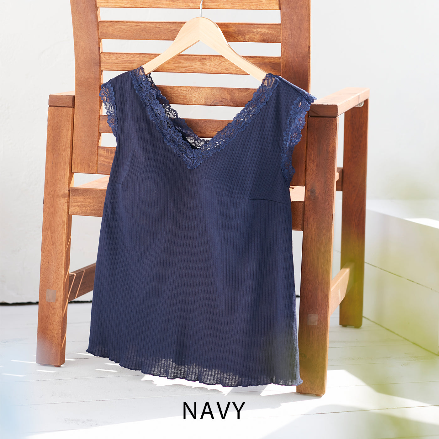 ≪Winter Sale 10%OFF≫【3L〜6L】ワイヤーで支えるキャミ(ネイビー)_90507-36